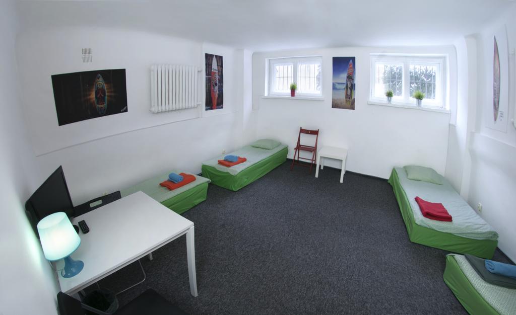 Wierzbno Hostel Warszawa Eksteriør bilde