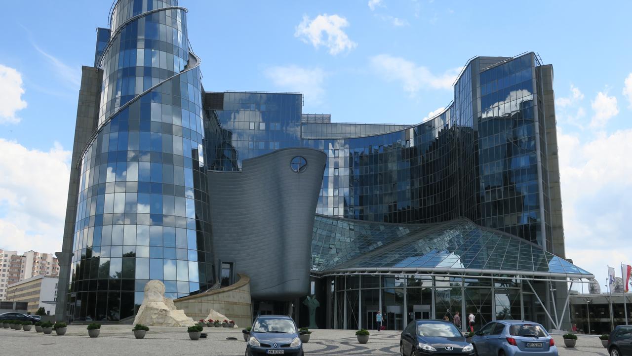 Wierzbno Hostel Warszawa Eksteriør bilde