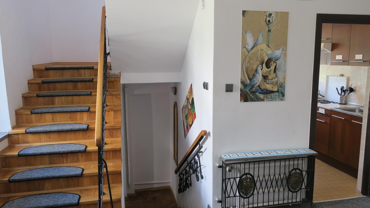 Wierzbno Hostel Warszawa Eksteriør bilde