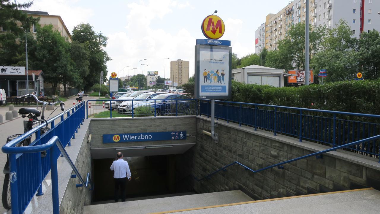 Wierzbno Hostel Warszawa Eksteriør bilde